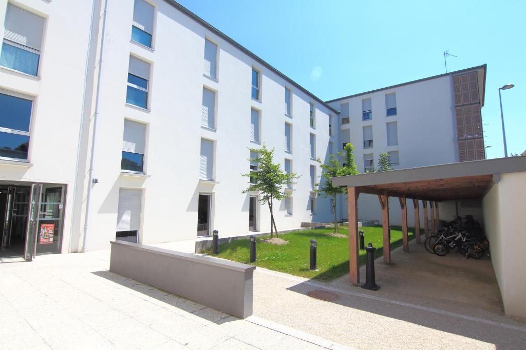 Residence Hoteliere Laudine Реймс Экстерьер фото