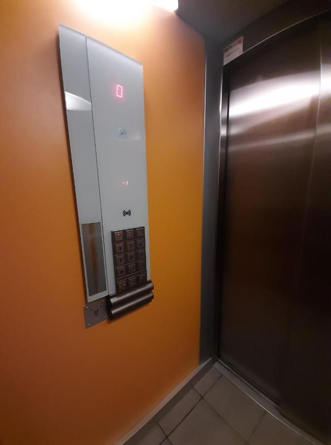 Residence Hoteliere Laudine Реймс Экстерьер фото